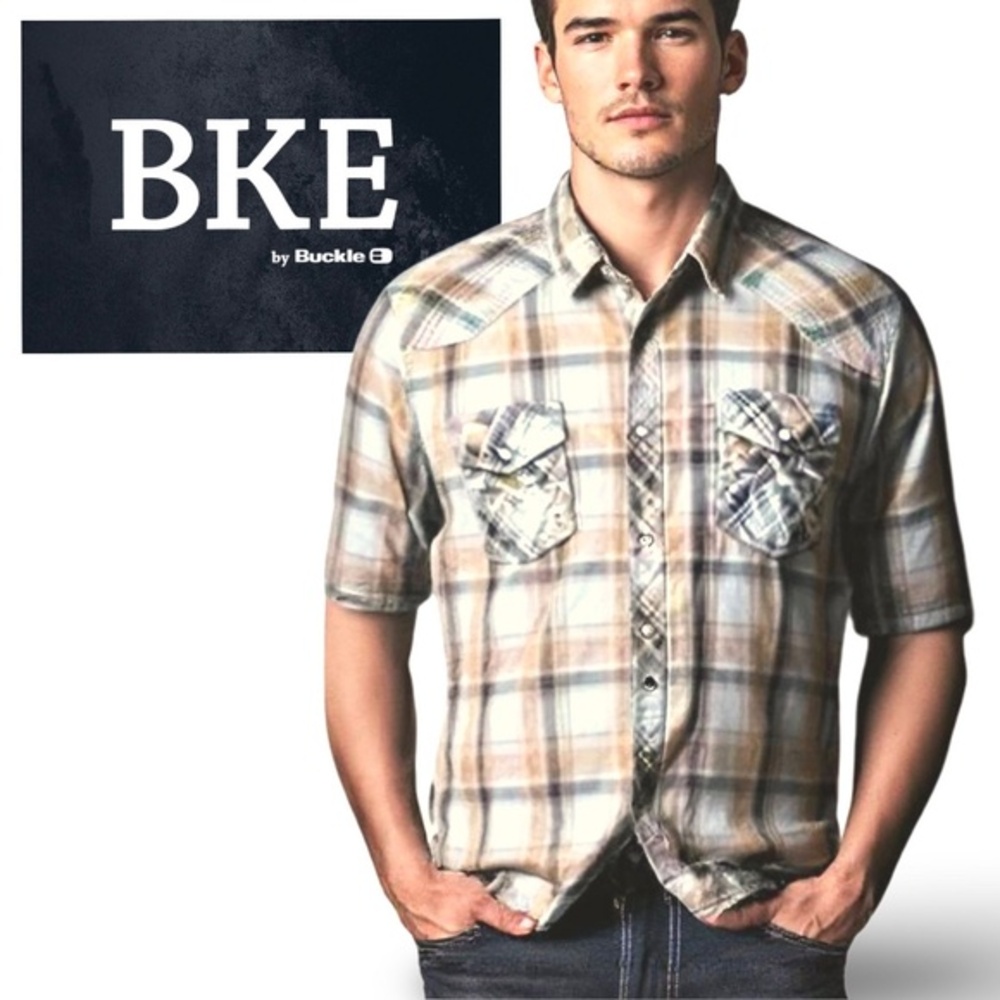 Mens BKE vintage short sleeve pearl snap. Distressed.
